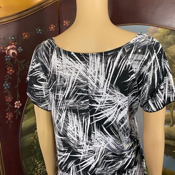 Brittany Black Top Medium to Large Black and White with Silver Embellishments - Picture 3 of 5